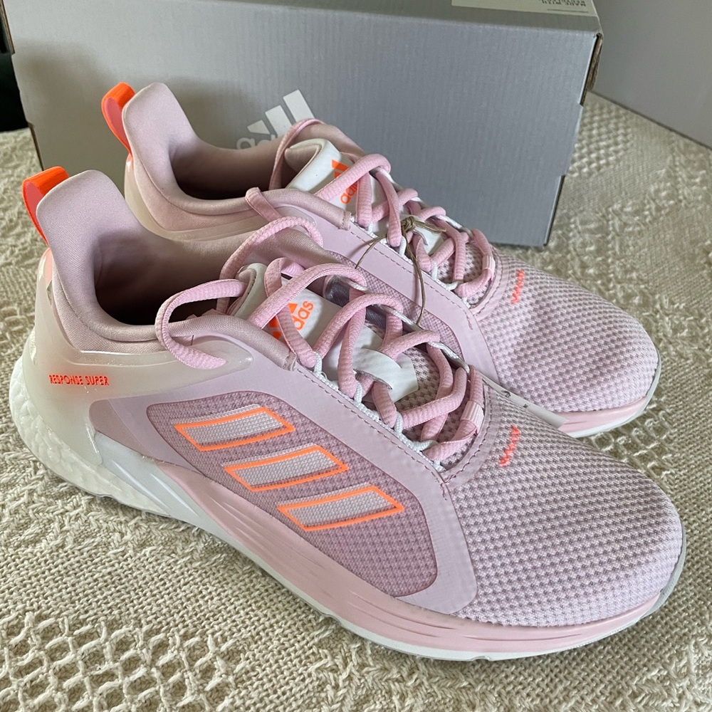 NEW ADIDAS RUNNING SHOES - Picture 2 of 16